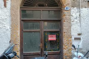 Locale commerciale centro storico Cefalù