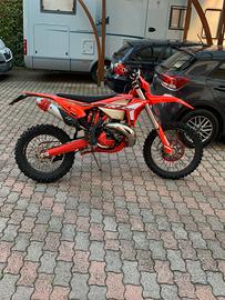 Beta 300rr  poche ore