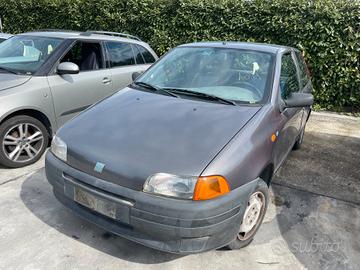 Ricambi usati per Fiat Punto 1.1 benz 99 SOLE