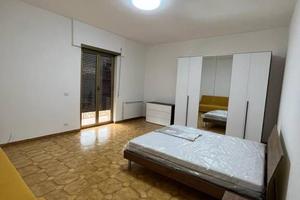 Stanza in appartamento di 130 m² a Roma