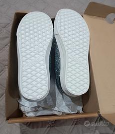 Scarpe nuove bambina numero 32