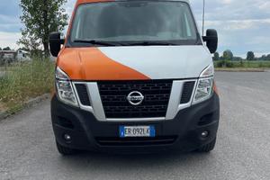 NISSAN NV400