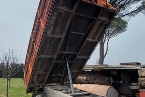 rimorchio ribaltabile trilaterale 