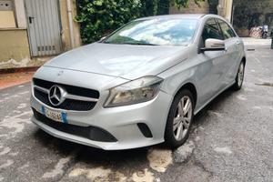 MERCEDES-BENZ A 180 d Executive