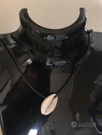 Collana con conchiglia di ciprea