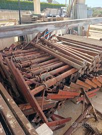 Attrezzatura per montaggio carpenteria edile