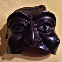 Maschera in cuoio Pulcinella del Maestro Santelli