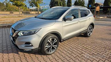 Nissan Qashqai 1.3 DIG-T 140 CV Tekna+ tetto panor