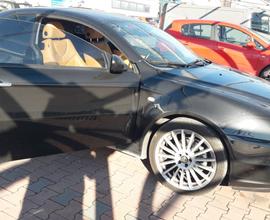 Alfa romeo gt - 2005