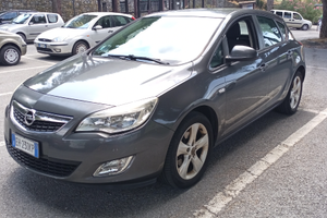 Opel Astra 1.7 2011