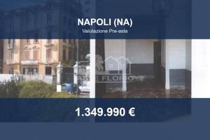Immobile in asta di 308 m² con più di 5 locali a N