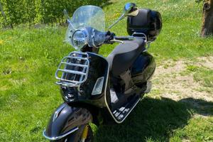 VESPA T 300 GTS SUPER colore nero