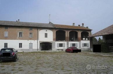 Immobile in asta di 20700 m² con 1 locale a Casell