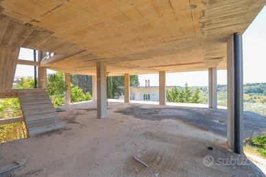 Quadrilocale al grezzo con mansarda e garage