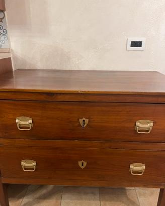 Mobile in legno massello con 4 cassetti