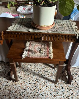 Consolle con seggiolina di pregio