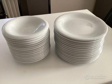 Servizio 15 piatti piani e 15 piatti fondi ALESSI