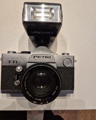 macchina fotografica Petri TTL