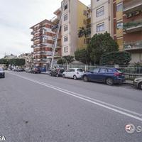 Via Pietro Castelli, ampio quadrivani