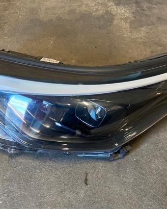 Faro anteriore SX Toyota C-HR 2021(81150-YP280-00)