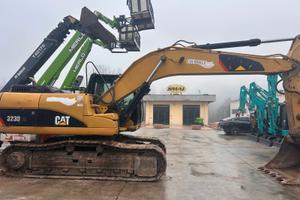 Caterpillar 323D SA