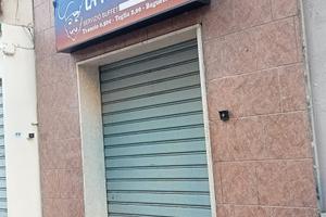 Locale Commerciale completo di attrezzatura