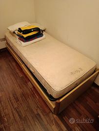 Letto singolo con materasso