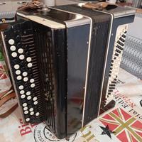 Fisarmonica d'epoca 