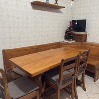 Tavolo con cassapanca in noce