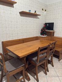 Tavolo con cassapanca in noce