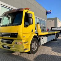 DAF LF 55 con pianale