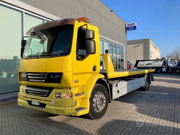 DAF LF 55 con pianale