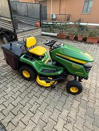Trattorino rasaerba John Deere