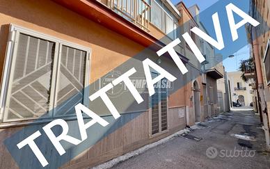 AMPIO QUADRILOCALE CON INGRESSO INDIPENDENTE, PATI