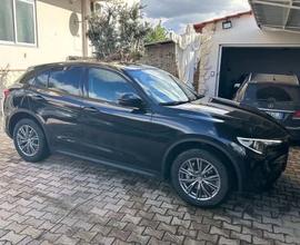 Alfa stelvio 2.2d q4 blakedition taglandi_permutee