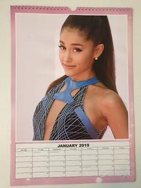 Calendario  2019 di Ariana Grande.