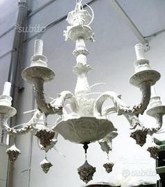 Lampadario in porcellana Capodimonte