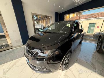 Lancia Ypsilon III LANCIA ypsilon 1.0 firefly hybr