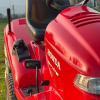 Tratttorino Honda HF 2417 – Come Nuovo