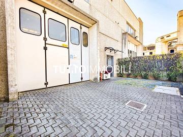Immobile di 400 m² con 3 locali a Alzano Lombardo