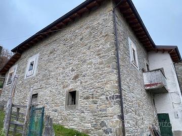 Rustico in sasso Riolunato Modena