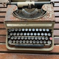 macchina da scrivere OLIVETTI STUDIO