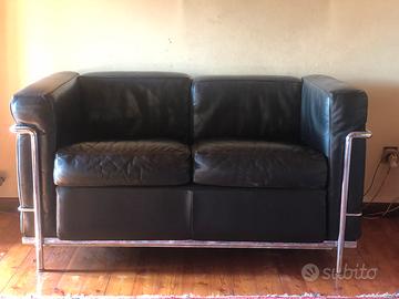 Divano Cassina Lc2 di Le Corbusie