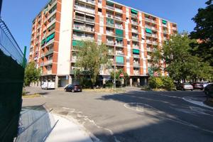 2 LOCALI A DESIO