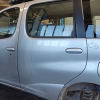 Porta posteriore sx TOYOTA YARIS VERSO 2002