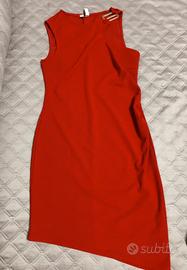 2 vestiti + 3 maglie tg M. prezzo unico per stock