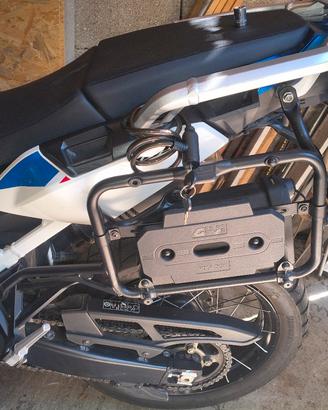 telaietto portaborse GIVI monokey per Honda 1100