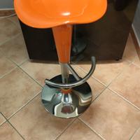 Sgabello alto 
