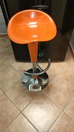 Sgabello alto 