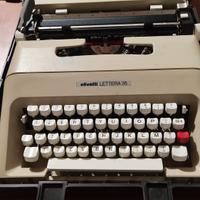 macchina da scrivere vintage Olivetti Lettera 35